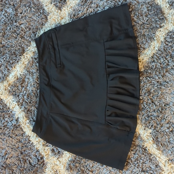 Slazenger Dresses & Skirts - SLAZENGER Golf Skort Skirt S Small Women’s Black Pleated Back Small Glove Pocket